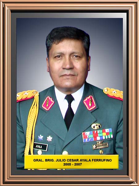 GRAL. BRIG. JULIO CESAR AYALA FERRUFINO 